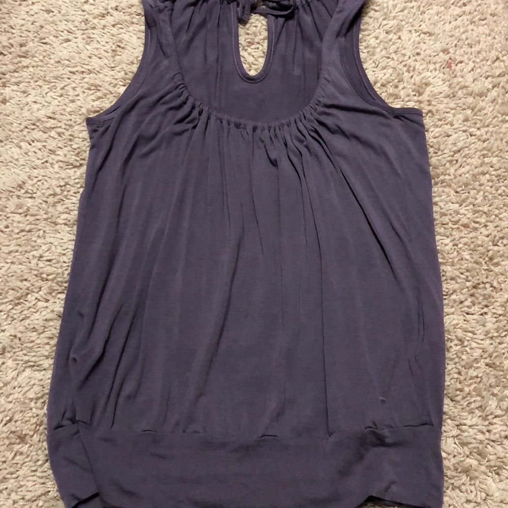 Womens sleeveless top